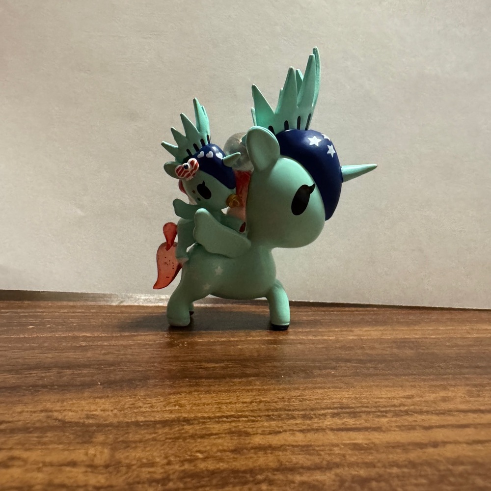 Tokidoki Unicorno Bambino Series 2 Liberty & Freedom Vinyl Figure